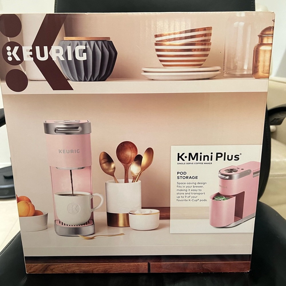 Keurig K-Mini Plus Dusty Rose Coffee Brewer - Picture 4 of 4